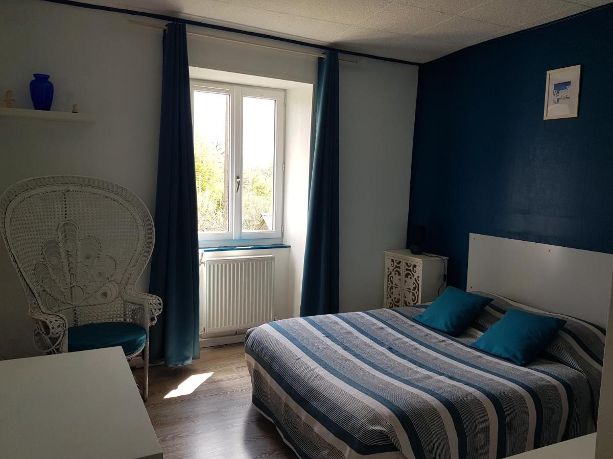 Bed and Breakfast Les Forges De Planechaud Saint-Sornin-Leulac Exterior foto